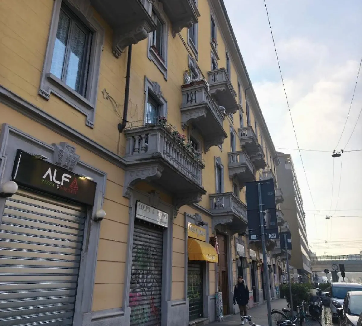 Peony House - 10 Min Duomo Apartment Milan
