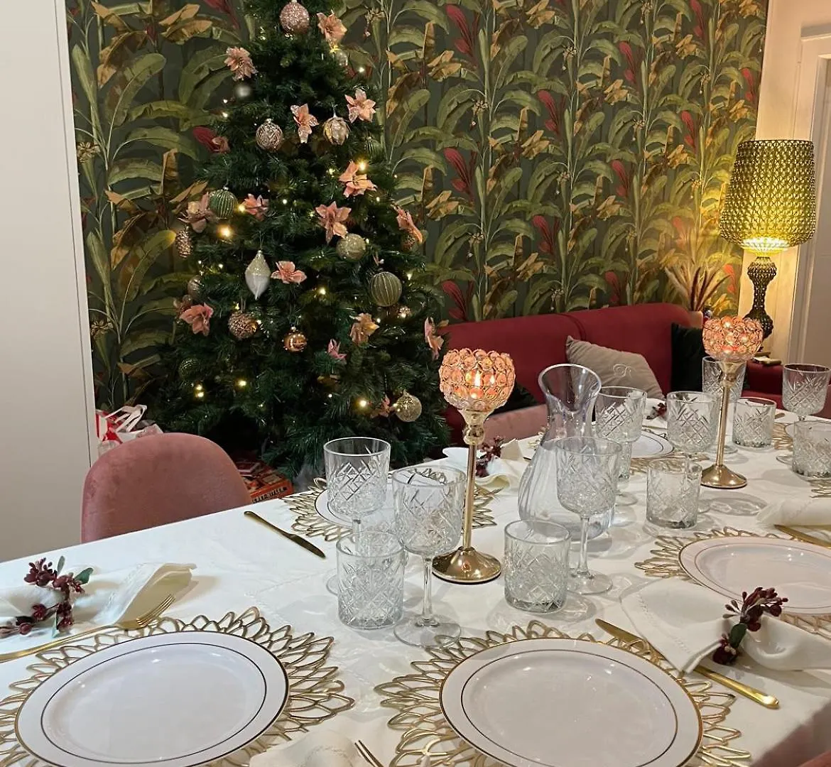 Peony House - 10 Min Duomo Apartment Milan Italy